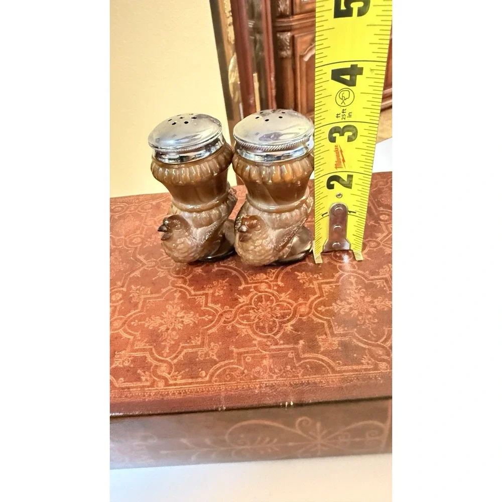 vintage Boyd‎ Glass chocolate swirl slag glass salt and pepper shakers